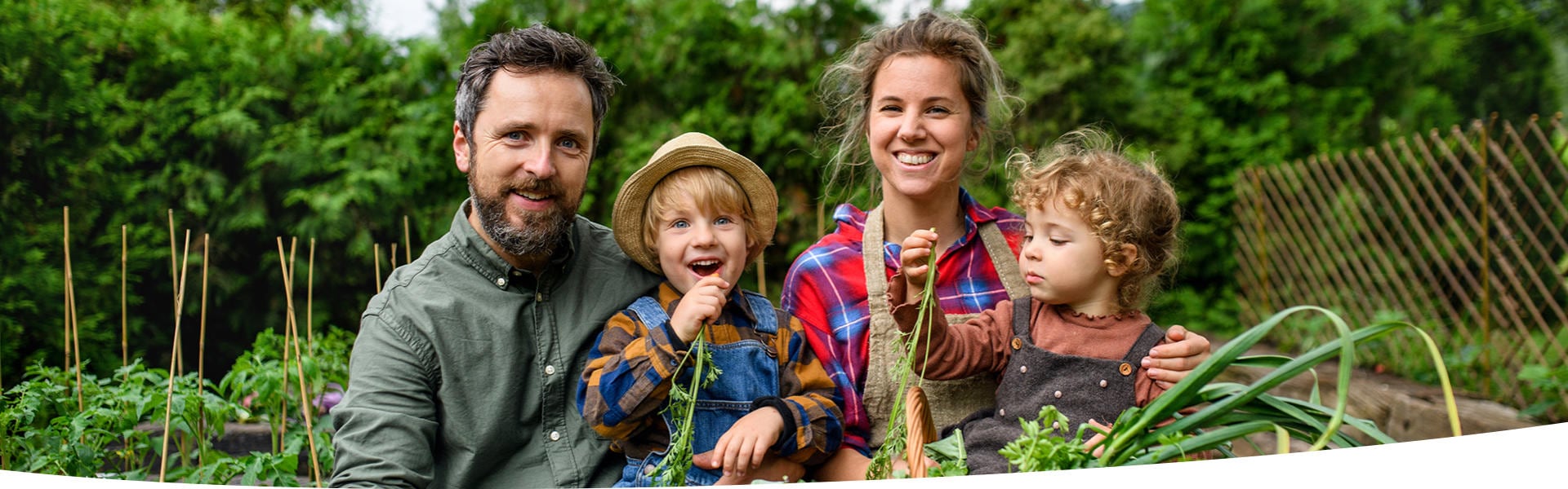 Familie im Grünen